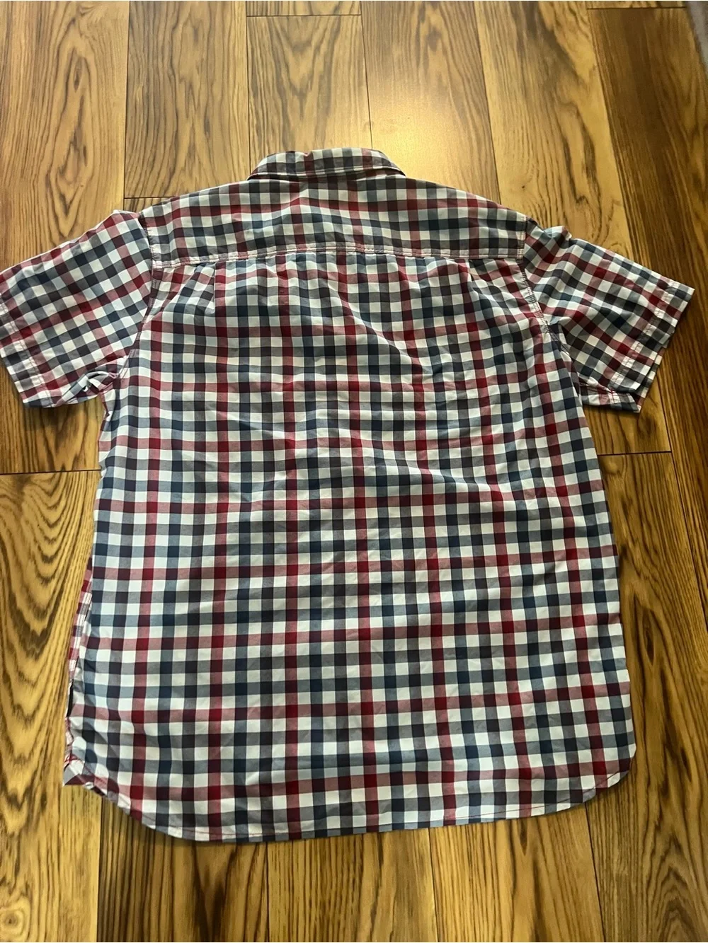 Men’s The North Face Short-Sleeve Plaid Button-Down Shirt - size Large